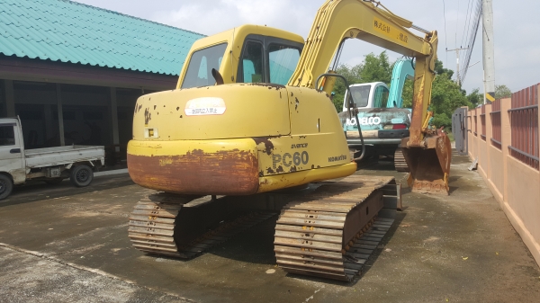 ขายPC60-7 รถญี่ปุ่นสภาพสวยๆราคาถูกใบแทรค60