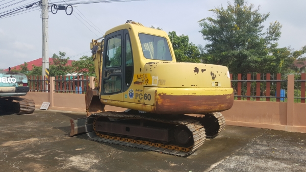 ขายPC60-7 รถญี่ปุ่นสภาพสวยๆราคาถูกใบแทรค60