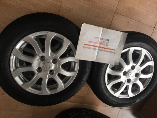 ล้อแม็ก ฮอนด้าบรีโออเมซ ขอบ 14 (4/100) พร้อมยางมิชลิน 175/65/14 ปี 17 ล้อแม็ก ฮอนด้าบรีโออเมซ ขอบ 14 (4/100) พร้อมยางมิชลิน 175/65/14 ปี 17