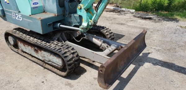 ขายด่วนรถแบคโฮYANMABยันม่าB25เทียบเท่าPC25รถนอกสถาพดีพร้อมใช้เพิ่งนำเข้ามายังไม่เคยใช้งานในเมืองไทยเลย ขายด่วนรถแบคโฮYANMABยันม่าB25เทียบเท่าPC25รถนอกสถาพดีพร้อมใช้เพิ่งนำเข้ามายังไม่เคยใช้งานในเมืองไทยเลย