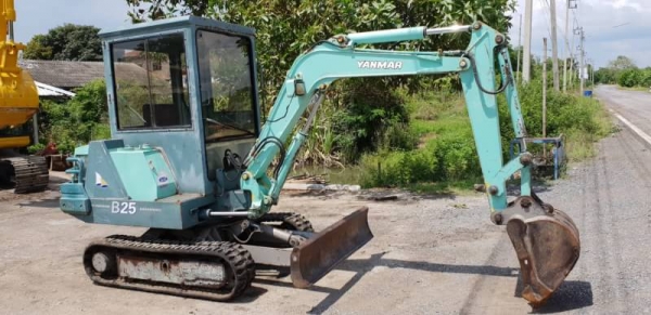 ขายด่วนรถแบคโฮYANMABยันม่าB25เทียบเท่าPC25รถนอกสถาพดีพร้อมใช้เพิ่งนำเข้ามายังไม่เคยใช้งานในเมืองไทยเลย ขายด่วนรถแบคโฮYANMABยันม่าB25เทียบเท่าPC25รถนอกสถาพดีพร้อมใช้เพิ่งนำเข้ามายังไม่เคยใช้งานในเมืองไทยเลย