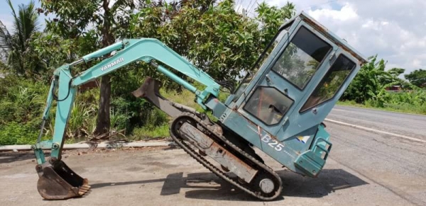ขายด่วนรถแบคโฮYANMABยันม่าB25เทียบเท่าPC25รถนอกสถาพดีพร้อมใช้เพิ่งนำเข้ามายังไม่เคยใช้งานในเมืองไทยเลย ขายด่วนรถแบคโฮYANMABยันม่าB25เทียบเท่าPC25รถนอกสถาพดีพร้อมใช้เพิ่งนำเข้ามายังไม่เคยใช้งานในเมืองไทยเลย