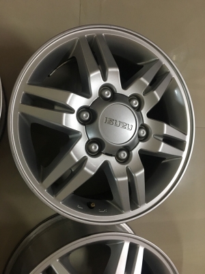 ขายล้อแม็กเดิม ISUZU D-MAX ลายก้ามปู ขายล้อแม็กเดิม ISUZU D-MAX ลายก้ามปู