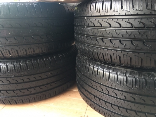 ขายล้อแม็กซ์ป้ายแดง All New Ford Everest ขอบ 20" ยาง Goodyear 265/50/20 ปลายปี 52/17