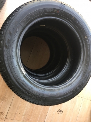 ขายยางถอดป้ายแดง Goodyear 175/65/15 ปี 17 ตุ่มหน้ายังอยู่ทุกเส้น