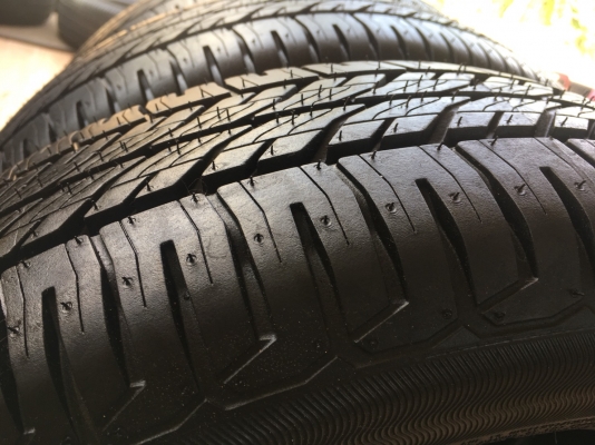 ขายยางถอดป้ายแดง Goodyear 175/65/15 ปี 17 ตุ่มหน้ายังอยู่ทุกเส้น