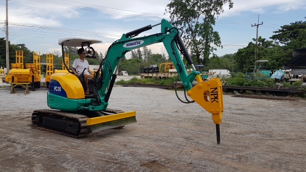 ขายรถขุดpc30mr1....หัวเจาะ70000บาทถอดขายได้