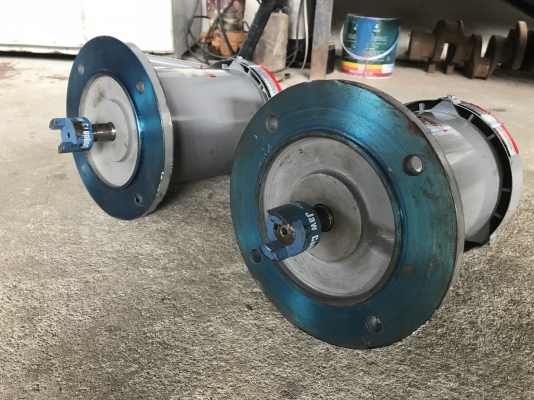 ขายมอเตอร์หน้าแปลน Mitsubishi 1HP. 380V 2850rpm. 2Pole สภาพของใหม่ เทสงานไม่กี่ครั้ง พร้อมใช้งาน ราคาตัวละ 1,800 บาท มี 2ตัวครับ