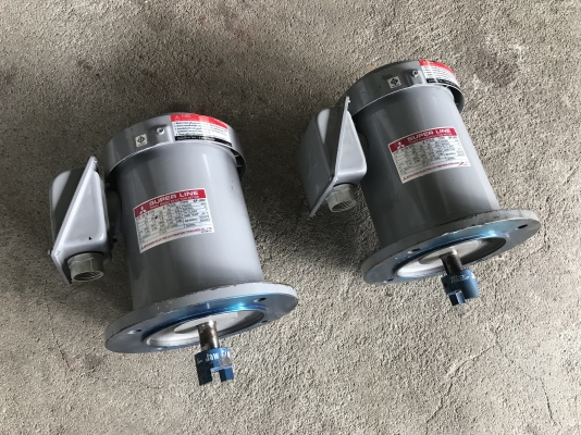 ขายมอเตอร์หน้าแปลน Mitsubishi 1HP. 380V 2850rpm. 2Pole สภาพของใหม่ เทสงานไม่กี่ครั้ง พร้อมใช้งาน ราคาตัวละ 1,800 บาท มี 2ตัวครับ