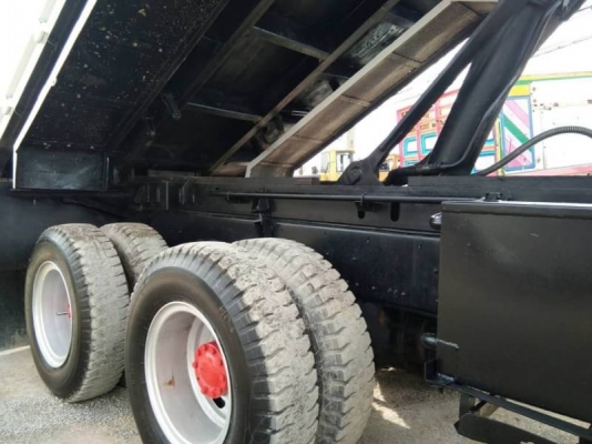 Isuzu deca 270 แรง ปี 47 เครื่องดำ เกียร์ฟูลเลอร์ รถสวยเดิมบาง ยางเต็ม พร้อมใช้งาน