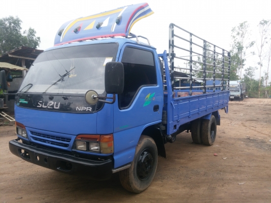 ISUZU NPR 120 แรง เครื่องพอใช้ ครัชีสวย เอกสารพร้อม