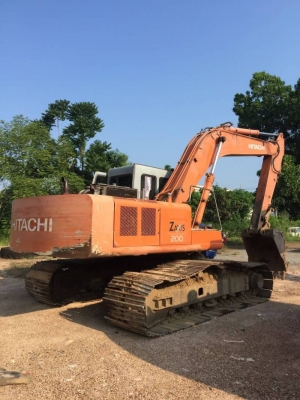 ขาย 495,000 HITACHI EX 200-1 เครื่องดี ปั้มแรง เอวแน่น ช่วงล่างสวย รถสวยพร้อมใช้ รถอยู่ กบินบุรี 090-772-3710 090-772-3708