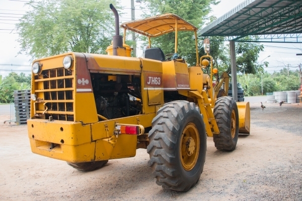 ขายรถตักล้อยางครับ JH63 เอวอ่อน สภาพสวย พร้อมใช้งานได้เลยครับ