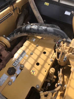 แบคโฮ CAT320D คอมมอลเรล กระบอกดำ ญี่ปุ่น ใช้งาน  7,247 ชั่วโมง สภาพพร้อมใช้ เอกสารใบแจ้งจำหน่าย ราคา 2.3 ล้านต่อรอง