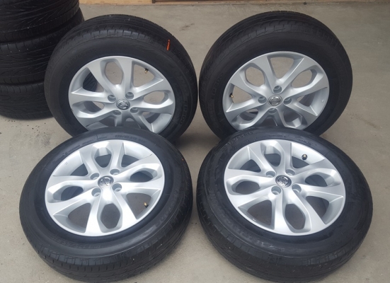 ขายล้อNISSAN March MC15 ยาง175/65/15 ปี 15  4 ล้อ
