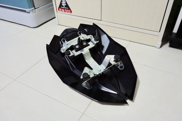 ขายครอบเบาะหลัง KAWASAKI Z800 ขายครอบเบาะหลัง KAWASAKI Z800