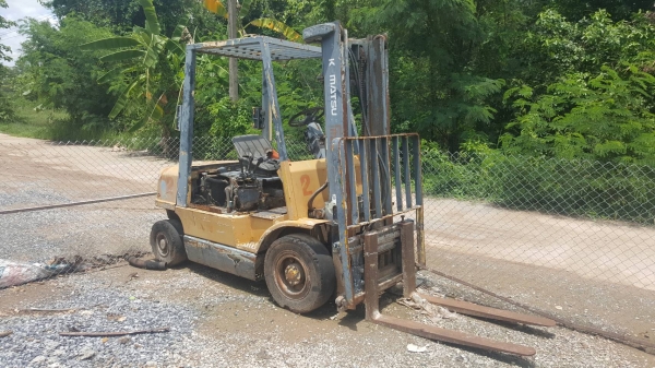 ขายตามสภาพ รถฟอร์คลิฟต์ KOMATSU 2.5 ตัน เครื่องดี เกียร์เสียขยับไม่ได้ ราคาต่อรองได้ครับ ขายตามสภาพ รถฟอร์คลิฟต์ KOMATSU 2.5 ตัน เครื่องดี เกียร์เสียขยับไม่ได้ ราคาต่อรองได้ครับ