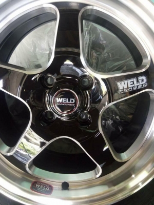 แม็กใหม่ลายเวล ขอบ 15 ราคา 8500 บาท พร้อมติดตั้ง