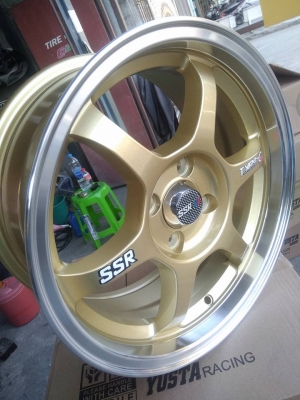 แม็กใหม่ขอบ 15 ราคา 6900 พร้อมยางไทยปี 18 ราคาเพียง 10900 บาท พร้อมติดตั้ง