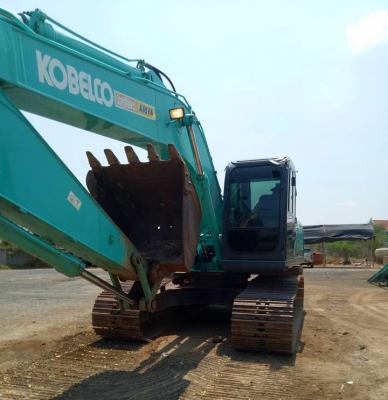 ขายรถแบคโฮ KOBELCO SK200-8 SuperX  สภาพดี พร้อมใช้งาน