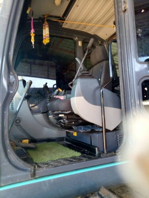 ขายรถแบคโฮ KOBELCO SK200-8 SuperX  สภาพดี พร้อมใช้งาน