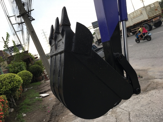 รถขุดเล็ก Komatsu PC20UU-3 สภาพสวยๆเก่านอก สภาพแน่นทั้งคัน  ชั่วโมงน้อย แทรคยางหนา พร้อมลงงาน สนใจติดต่อ Line ID: Kongniwatsiri