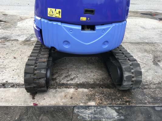 รถขุดเล็ก Komatsu PC20UU-3 สภาพสวยๆเก่านอก สภาพแน่นทั้งคัน  ชั่วโมงน้อย แทรคยางหนา พร้อมลงงาน สนใจติดต่อ Line ID: Kongniwatsiri