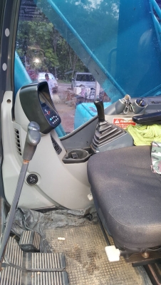 ขายรถแบคโฮ KOBELCO SK200-8 YN12 เอกสารชุดจดทะเบียน ไมล์ 14016 ชม.ราคา 1480000 ขายรถแบคโฮ KOBELCO SK200-8 YN12 เอกสารชุดจดทะเบียน ไมล์ 14016 ชม.ราคา 1480000
