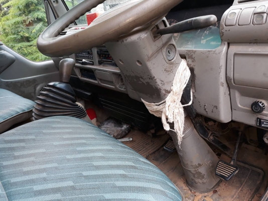 Isuzu NKR66L 130แรง เพาเวอร ไฟฟ้า ยาว4.3ม เล่มพร้อมโอน Isuzu NKR66L 130แรง เพาเวอร ไฟฟ้า ยาว4.3ม เล่มพร้อมโอน