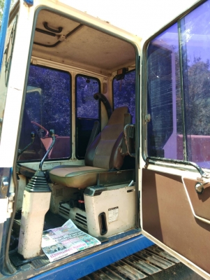 ขายรถแบคโฮ KOMATSU PC100-5 ขายรถแบคโฮ KOMATSU PC100-5