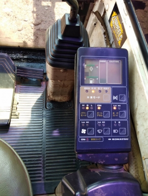 ขายรถแบคโฮ KOMATSU PC100-5 ขายรถแบคโฮ KOMATSU PC100-5