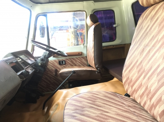 ขาย หัวสิบล้อ HINO F18 สีใหม่ อุปกรณ์ครบ