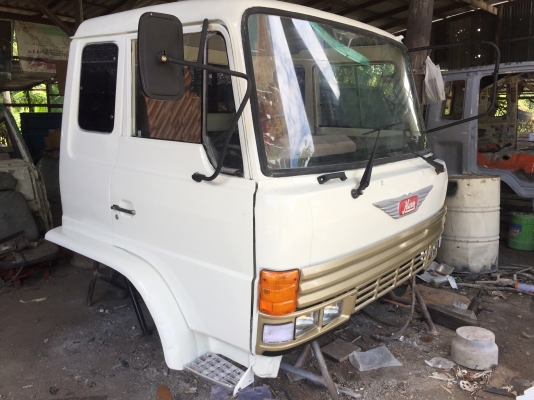 ขาย หัวสิบล้อ HINO F18 สีใหม่ อุปกรณ์ครบ