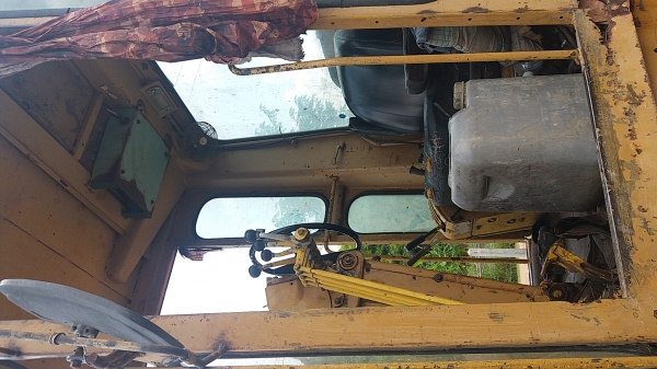 ขาย 999,999 รถเกรด CAT 12 G เครื่องไดเร็คหัวฉีดปากกา เอวอ่อน เล่มทะเบียน เครื่องดี เกียร์แรง เอวแน่น ยางดี รถสวยพร้อมใช้เอกสารพร้อมโอน รถอยู่ ศรีเกษ 090-772-3710 090-772-3708