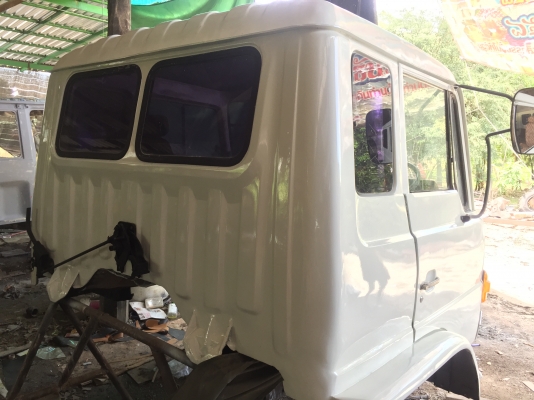 ขาย หัวสิบล้อ HINO F18 สีใหม่ อุปกรณ์ครบ