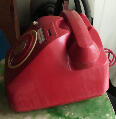 โทรศัพท์หยอดเหรียญ