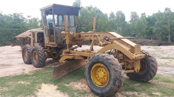 ขาย 999,999 รถเกรด CAT 12 G เครื่องไดเร็คหัวฉีดปากกา เอวอ่อน เล่มทะเบียน เครื่องดี เกียร์แรง เอวแน่น ยางดี รถสวยพร้อมใช้เอกสารพร้อมโอน รถอยู่ ศรีเกษ