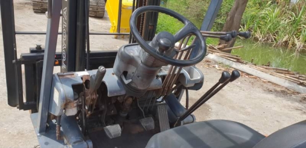 ขายด่วนรถยกTOYOTA6FG15ยก1.5ตันเสาสูง3เมตรยางตันใหม่4เส้นงาสไลด์ได้รถนอกนำเข้ายังไม่เคยใช้งานในเมืองไทยเลย ขายด่วนรถยกTOYOTA6FG15ยก1.5ตันเสาสูง3เมตรยางตันใหม่4เส้นงาสไลด์ได้รถนอกนำเข้ายังไม่เคยใช้งานในเมืองไทยเลย