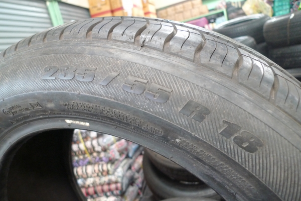 ยางใหม่ Michelin 235/55R18 ตกปี ไม่เคยลงดิน มี 3 เส้น ขาย 3500 บาท ยางใหม่ Michelin 235/55R18 ตกปี ไม่เคยลงดิน มี 3 เส้น ขาย 3500 บาท