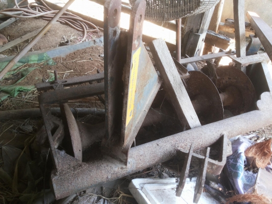 ขายตามสภาพ  ผาล 5 ใบ 20 ใส่กับรถไถ 18, 20, 22 , 24 แรง