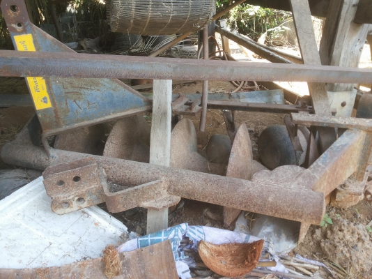 ขายตามสภาพ  ผาล 5 ใบ 20 ใส่กับรถไถ 18, 20, 22 , 24 แรง