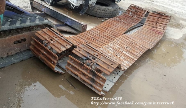 FROM JAPANขายถูกด่วนๆโซ่พร้อมแผ่นแทรค ใส่กับรถขุดไซค์60,65,75 /ขนาดใบ 45 CM./ สินค้าเก่านอก ขายตามสภาพ : มีจำนวน 1คู่ (2เส้น) / ราคาเพียง(คู่ละ :48,000 บาท)