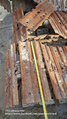 FROM JAPANขายถูกด่วนๆโซ่พร้อมแผ่นแทรค ใส่กับรถขุดไซค์60,65,75 /ขนาดใบ 45 CM./ สินค้าเก่านอก ขายตามสภาพ : มีจำนวน 1คู่ (2เส้น) / ราคาเพียง(คู่ละ :48,000 บาท)