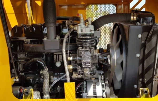 ขายด่วนรถตักSCHMELZER-922HLเอวอ่อนขับ4ล้อเกียรท็อกโลฮายรถนำเข้าขนาดใหญ่ตัก1.5คิวยกสูง4.5เมตรตักขึ้นรถ10ล้อได้รถใหม่แกะกล่อง100\%นำเข้ายังไม่ได้ใช้งานจากจีน