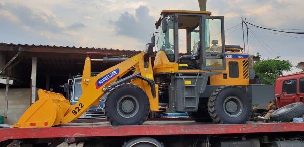 ขายด่วนรถตักSCHMELZER-922HLเอวอ่อนขับ4ล้อเกียรท็อกโลฮายรถนำเข้าขนาดใหญ่ตัก1.5คิวยกสูง4.5เมตรตักขึ้นรถ10ล้อได้รถใหม่แกะกล่อง100\%นำเข้ายังไม่ได้ใช้งานจากจีน