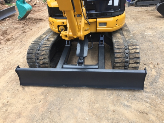 ขายรถขุด MITSUBISHI MM40CR(มือคีบ,บุ้งกี้) ทำสีใหม่,เช็ดระบบ,พร้อมลงงาน,ฟรีจัดส่งทั่วไทย,รถเก่านอก