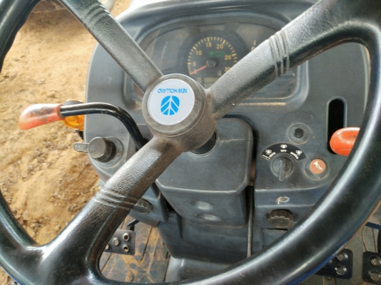 38 แรง ขับเคลื่อน 4 ล้อ 38 แรง ขับเคลื่อน 4 ล้อ