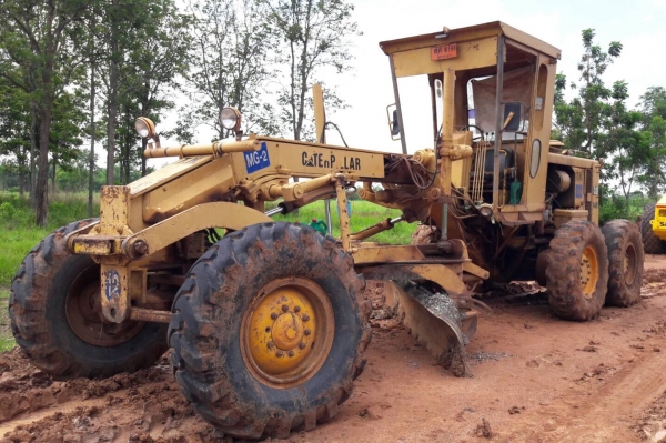 ขาย รถเกรด CAT 140G 72V เอกสารเล่มทะเบียนครบ เครื่องดี เกียร์ดี ปั้มดี รถพร้อมใช้งานทุกระบบ ราคาต่อรองได้