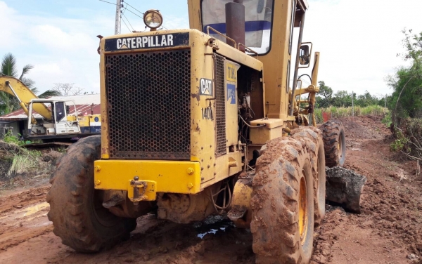 ขาย รถเกรด CAT 140G 72V เอกสารเล่มทะเบียนครบ เครื่องดี เกียร์ดี ปั้มดี รถพร้อมใช้งานทุกระบบ ราคาต่อรองได้ ขาย รถเกรด CAT 140G 72V เอกสารเล่มทะเบียนครบ เครื่องดี เกียร์ดี ปั้มดี รถพร้อมใช้งานทุกระบบ ราคาต่อรองได้