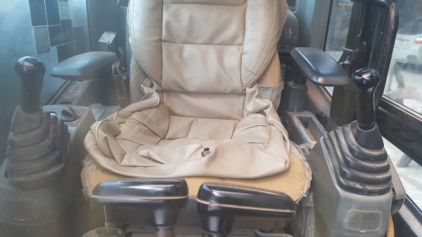 ขาย แบคโฮ CAT 320D JAPAN มีไลน์แย็ก จดทะเบียนปี 59 เครื่องดี ปั้มดี เอวแน่น ช่วงล่างเต็ม ไฟฟ้าครบ ราคาคุยกันได้ครับ ขาย แบคโฮ CAT 320D JAPAN มีไลน์แย็ก จดทะเบียนปี 59 เครื่องดี ปั้มดี เอวแน่น ช่วงล่างเต็ม ไฟฟ้าครบ ราคาคุยกันได้ครับ